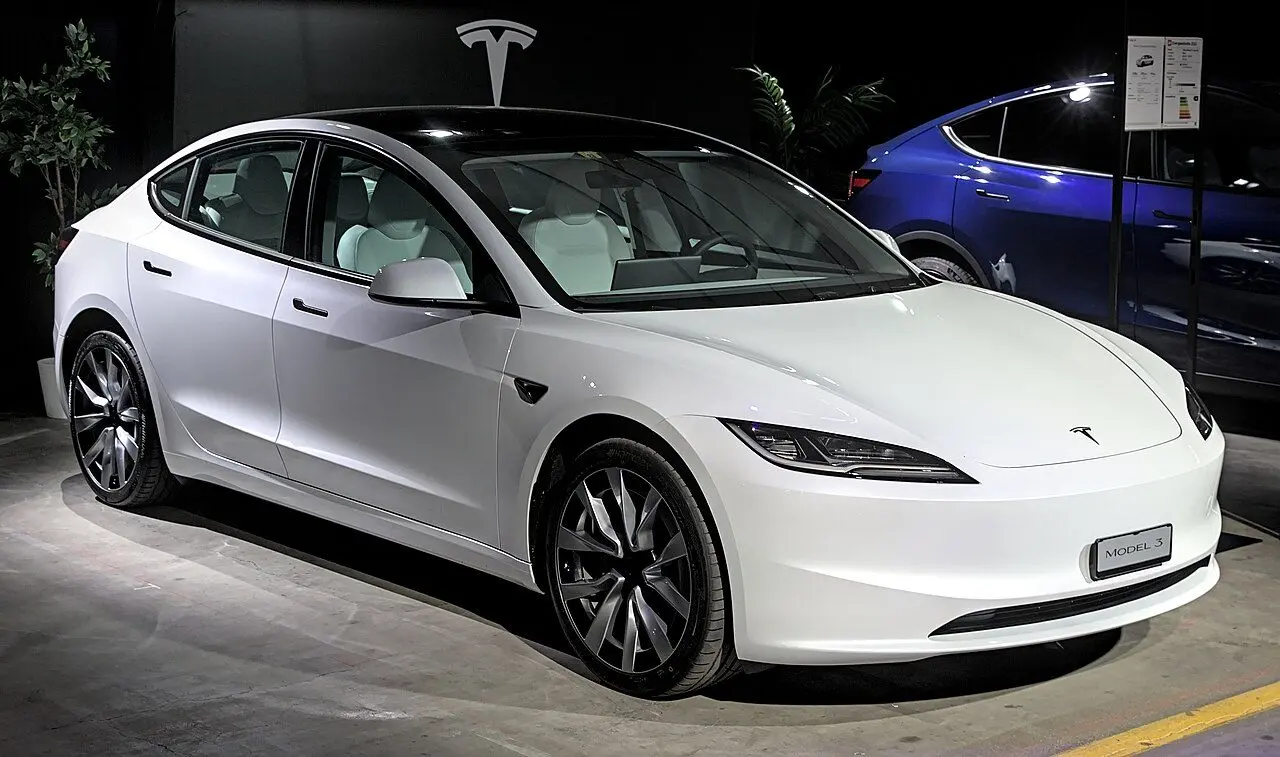 2018 Tesla Model S — photo 3 of 3